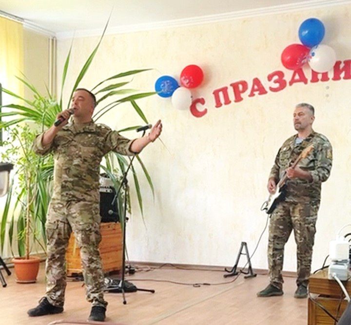 В Луганской городской больнице №1 прошел праздничный концерт В Луганской городской больнице №1 прошел праздничный концерт