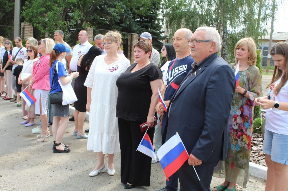 В Новопскове торжественно отметили День России В Новопскове торжественно отметили День России