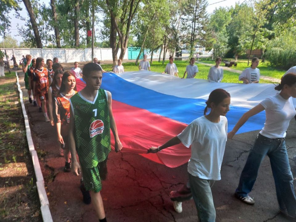 12 июня наша страна празднует важный государственный праздник – День России 12 июня наша страна празднует важный государственный праздник – День России