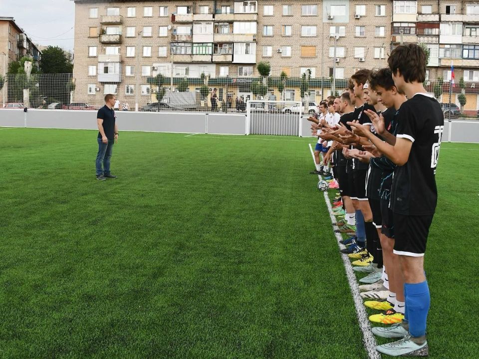 Сергей Колягин: Отметить вместе с нами День России в Первомайск приехали футболисты из города Кировска Сергей Колягин: Отметить вместе с нами День России в Первомайск приехали футболисты из города Кировска