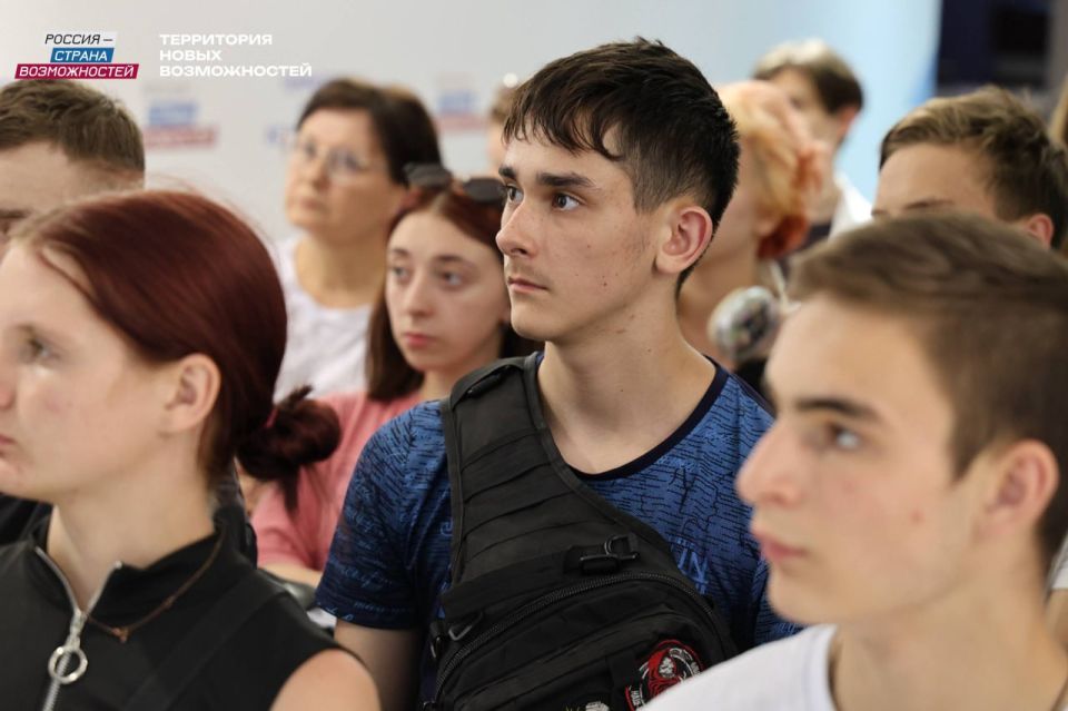 Ко Дню России в Луганске прошел кинопоказ документального фильма «Воля Твоя» Ко Дню России в Луганске прошел кинопоказ документального фильма «Воля Твоя»