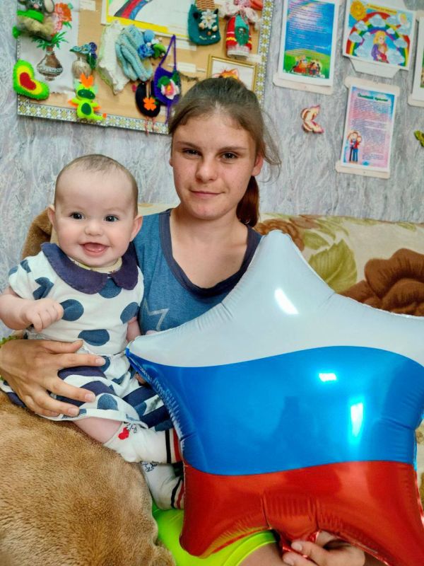 Мероприятия ко Дню России прошли в социальных учреждениях республики Мероприятия ко Дню России прошли в социальных учреждениях республики
