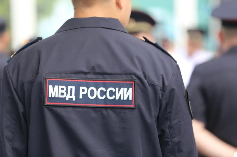 Более 450 стражей правопорядка в ЛНР обеспечили безопасность граждан в ходе празднования Дня России Более 450 стражей правопорядка в ЛНР обеспечили безопасность граждан в ходе празднования Дня России