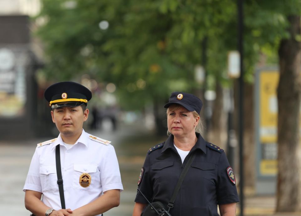 Более 450 стражей правопорядка в ЛНР обеспечили безопасность граждан в ходе празднования Дня России Более 450 стражей правопорядка в ЛНР обеспечили безопасность граждан в ходе празднования Дня России