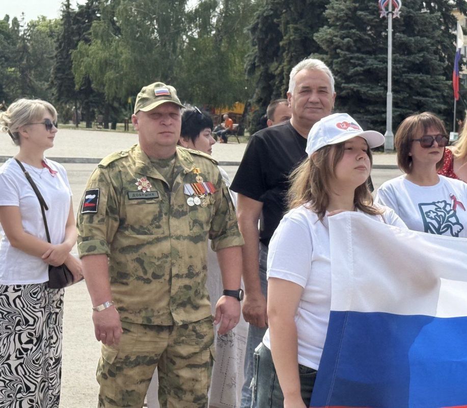 День России: Празднование на Луганщине с "Защитниками Отечества" День России: Празднование на Луганщине с "Защитниками Отечества"