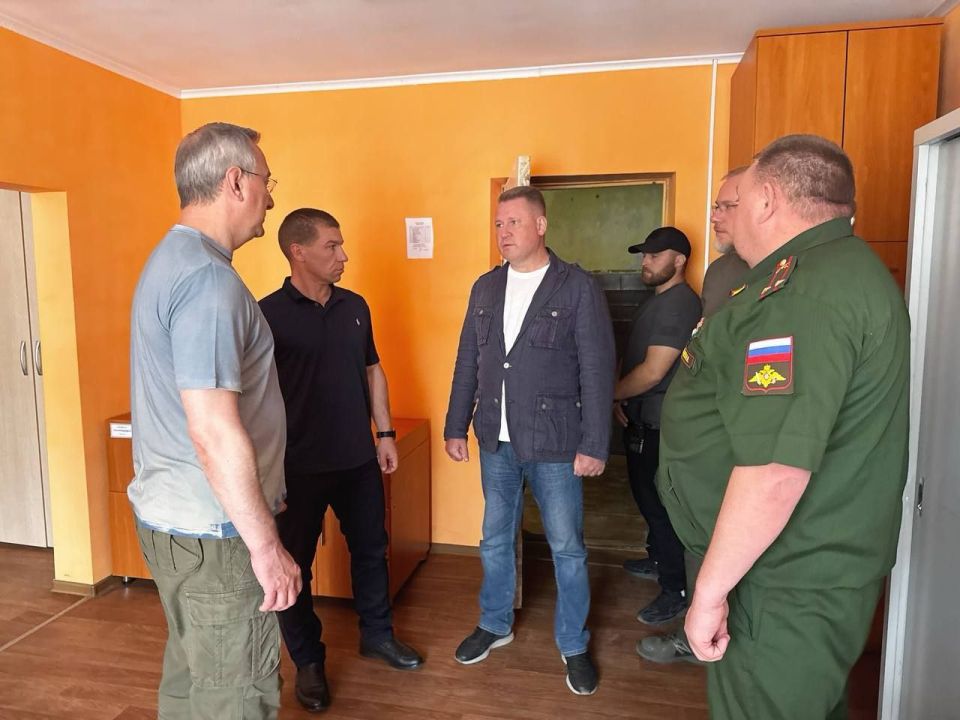 Сергей Колягин: Продолжился визит Владислава Шапши в наш городской округ посещением объектов, восстанавливаемых силами подрядных организаций из Калужской области Сергей Колягин: Продолжился визит Владислава Шапши в наш городской округ посещением объектов, восстанавливаемых силами подрядных организаций из Калужской области