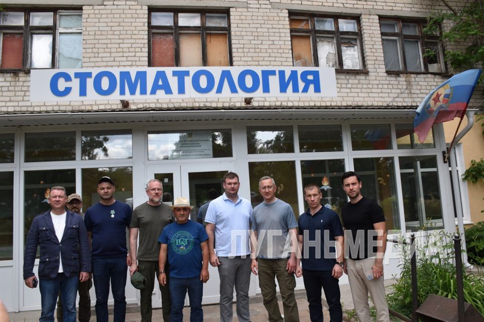 Первомайский городской округ с рабочим визитом посетили Губернатор региона-шефа Калужской области Владислав Шапша и Руководитель Администрации Главы Луганской Народной Республики Алексей Самойлов Первомайский городской округ с рабочим визитом посетили Губернатор региона-шефа Калужской области Владислав Шапша и Руководитель Администрации Главы Луганской Народной Республики Алексей Самойлов