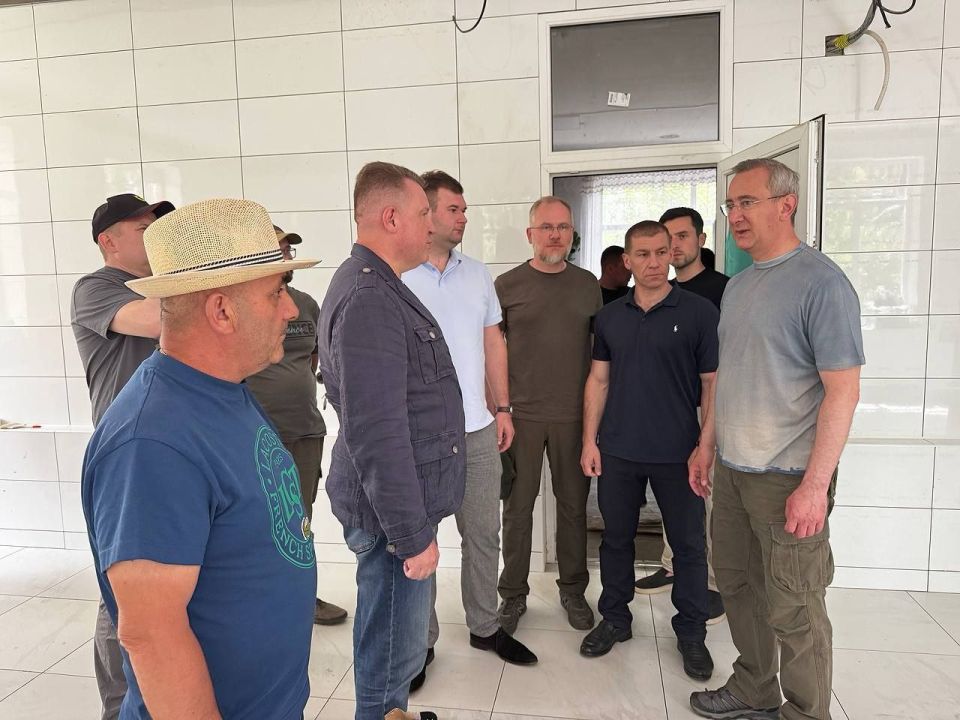 Сергей Колягин: Продолжился визит Владислава Шапши в наш городской округ посещением объектов, восстанавливаемых силами подрядных организаций из Калужской области Сергей Колягин: Продолжился визит Владислава Шапши в наш городской округ посещением объектов, восстанавливаемых силами подрядных организаций из Калужской области