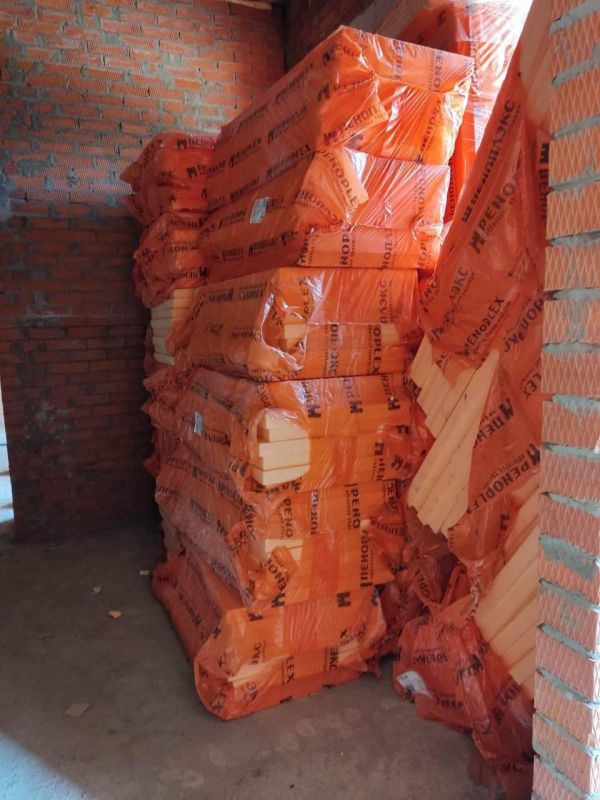 В новом здании патоморфологии Беловодской ЦРБ приступили к работам по устройству кровли В новом здании патоморфологии Беловодской ЦРБ приступили к работам по устройству кровли