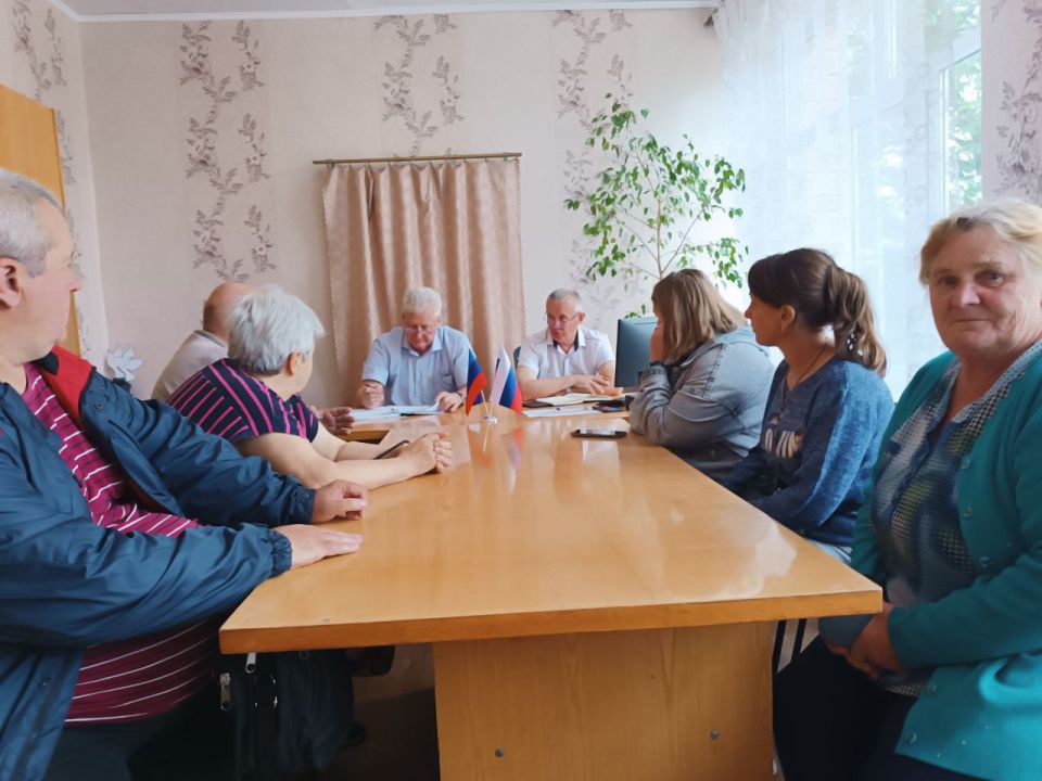 Сергей Козенко: Сегодня, в соответствии с графиком, провел выездной прием граждан в поселке Семейкино Сергей Козенко: Сегодня, в соответствии с графиком, провел выездной прием граждан в поселке Семейкино