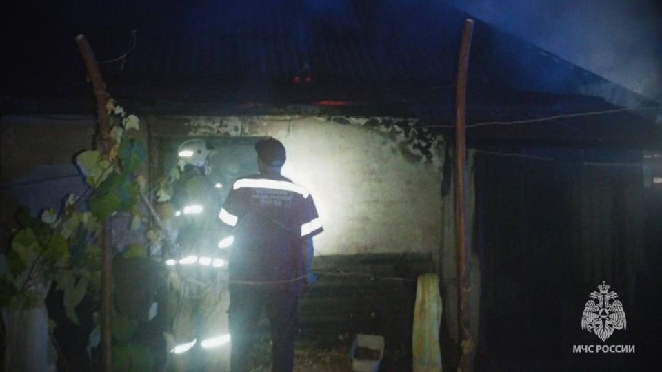 Пенсионерка погибла на пожаре в старобельском селе Новоселовка, сообщили в ГУ МЧС России по Республике Пенсионерка погибла на пожаре в старобельском селе Новоселовка, сообщили в ГУ МЧС России по Республике
