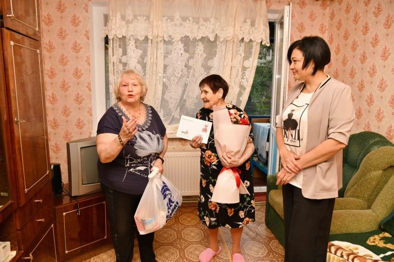 Свердловчанка Евгения Яровая получила поздравительное письмо в честь 90-летия от Президента РФ Свердловчанка Евгения Яровая получила поздравительное письмо в честь 90-летия от Президента РФ