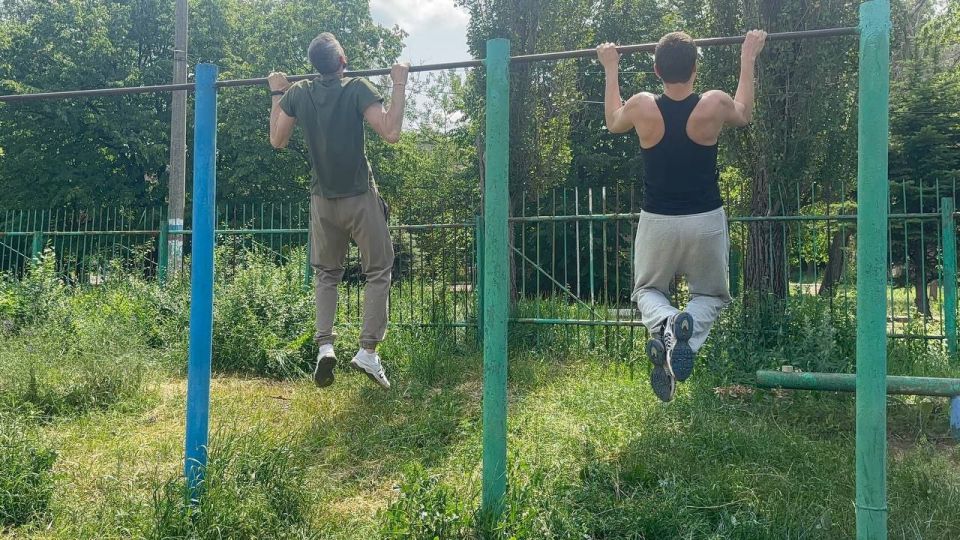 В Ровеньковском технико-экономическом колледже прошел Фестиваль ГТО, в котором приняли участие студенты из спортивного клуба «Медведь» В Ровеньковском технико-экономическом колледже прошел Фестиваль ГТО, в котором приняли участие студенты из спортивного клуба «Медведь»