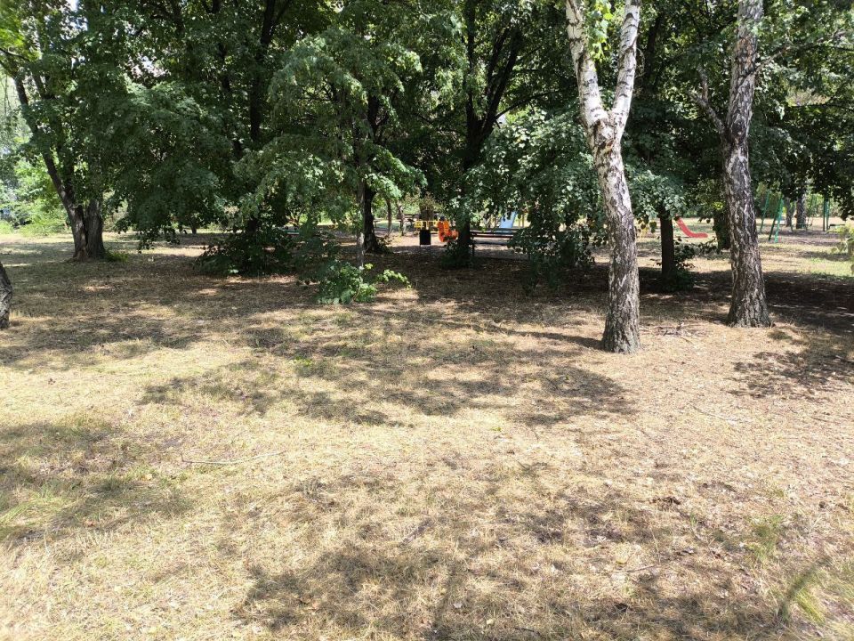 В Рубежном продолжается работа по улучшению городской среды, которую проводит МУП «Дорожно-эксплуатационное предприятие города Рубежное» В Рубежном продолжается работа по улучшению городской среды, которую проводит МУП «Дорожно-эксплуатационное предприятие города Рубежное»
