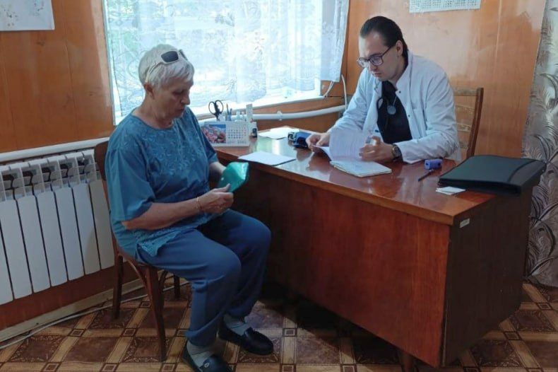 Специалисты из Свердловской ЦГМБ проводят выездные приемы жителей округа