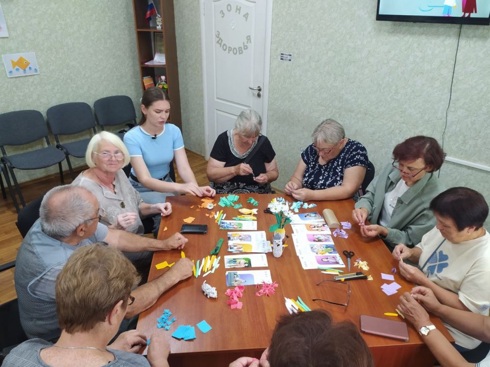 В Центре общения старшего поколения прошел мастер-класс «Волшебный мир Оригами» В Центре общения старшего поколения прошел мастер-класс «Волшебный мир Оригами»