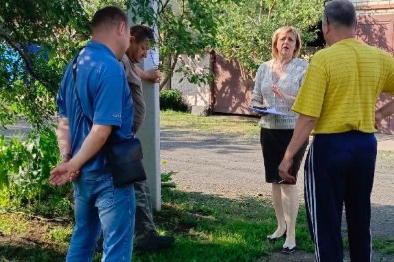 На территории города Червонопартизанска активно проводятся сходы с жителями частного сектора На территории города Червонопартизанска активно проводятся сходы с жителями частного сектора