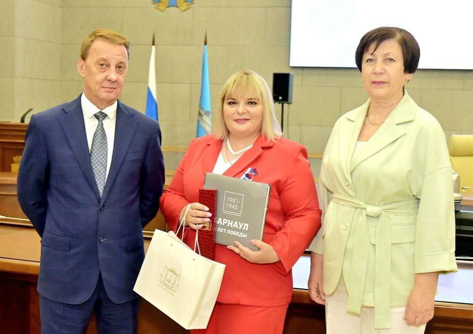 +1 новое партнерство. Лицей №52 Барнаула и Краснолучский учебно-воспитательный комплекс №5 «Перспектива» подписали соглашение о сотрудничестве +1 новое партнерство. Лицей №52 Барнаула и Краснолучский учебно-воспитательный комплекс №5 «Перспектива» подписали соглашение о сотрудничестве