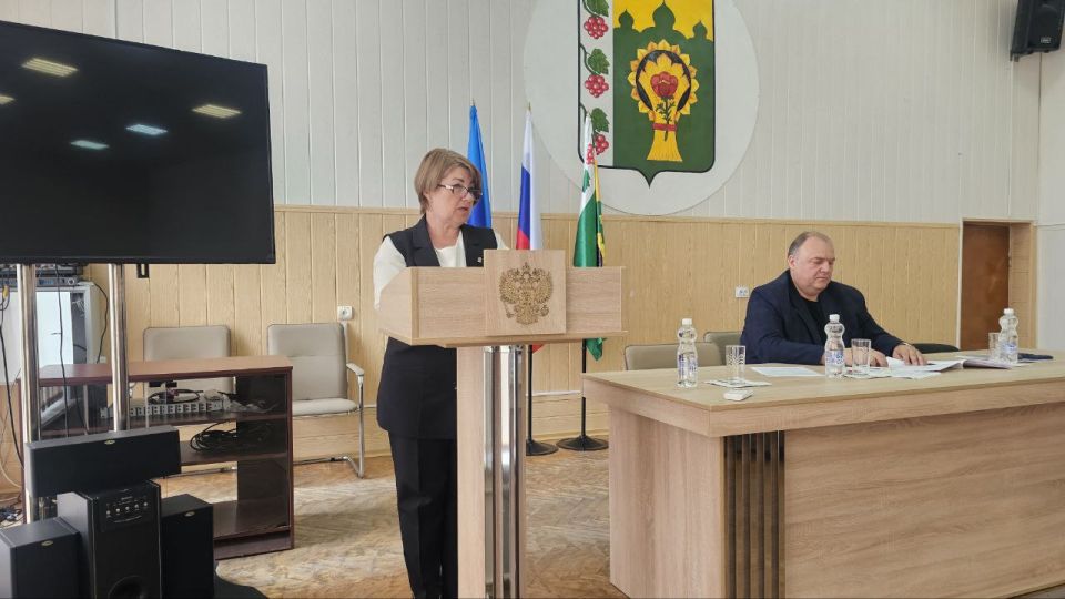 Секретарем Троицкого местного отделения партии «Единая Россия» избрана глава муниципалитета Лариса Резникова Секретарем Троицкого местного отделения партии «Единая Россия» избрана глава муниципалитета Лариса Резникова