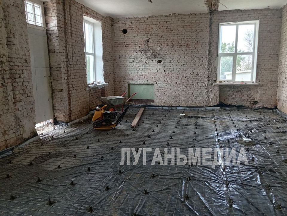 В Лозовской школе идут ремонтно-восстановительные работы В Лозовской школе идут ремонтно-восстановительные работы