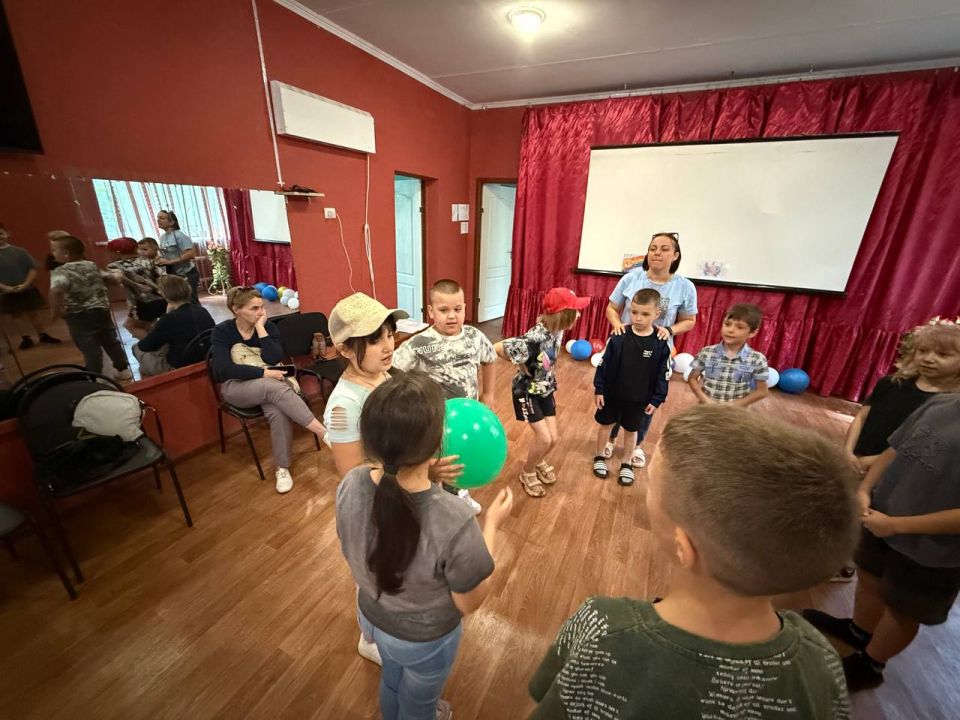 Пришкольные площадки дарят радость детям Пришкольные площадки дарят радость детям
