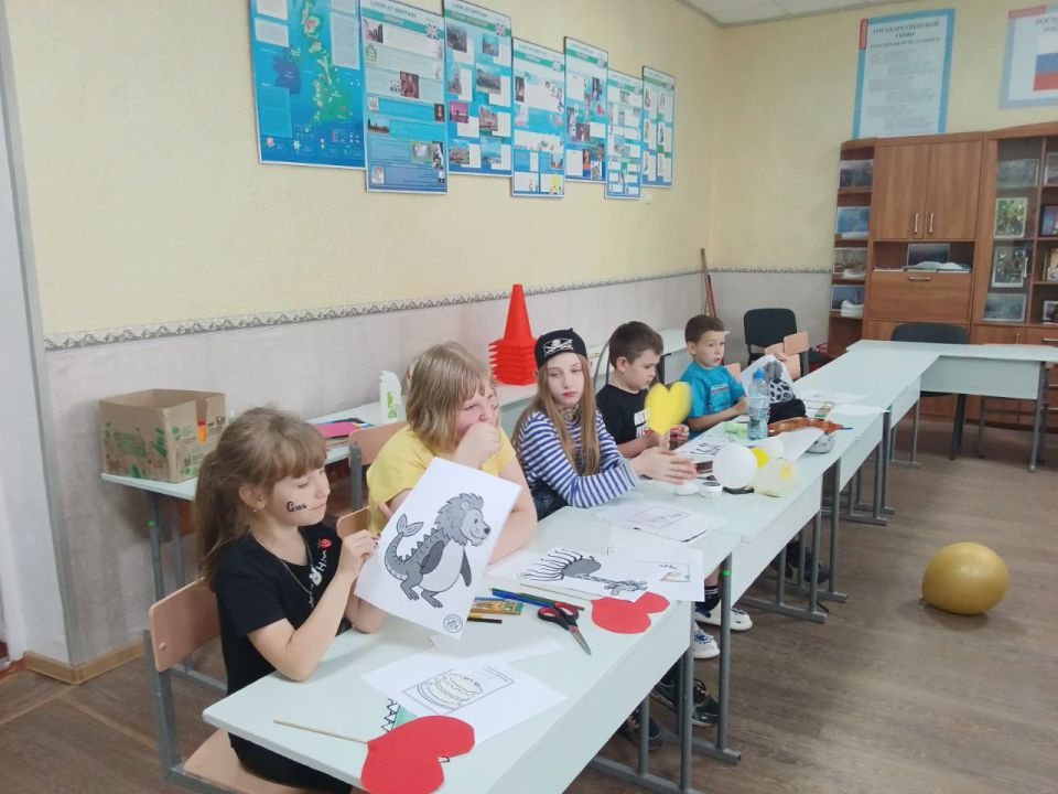 Пришкольные площадки дарят радость детям Пришкольные площадки дарят радость детям