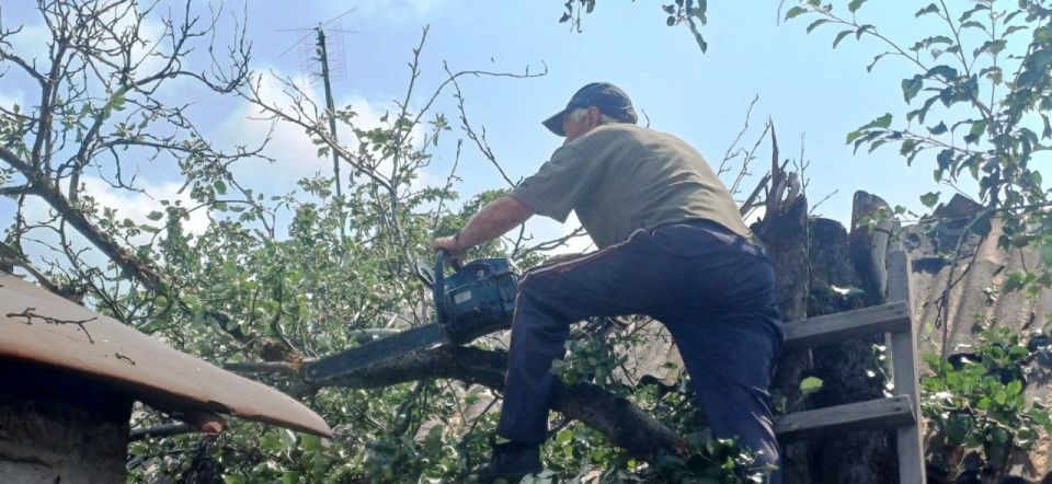 В Дубовском оказана помощь матери защитника Родины В Дубовском оказана помощь матери защитника Родины