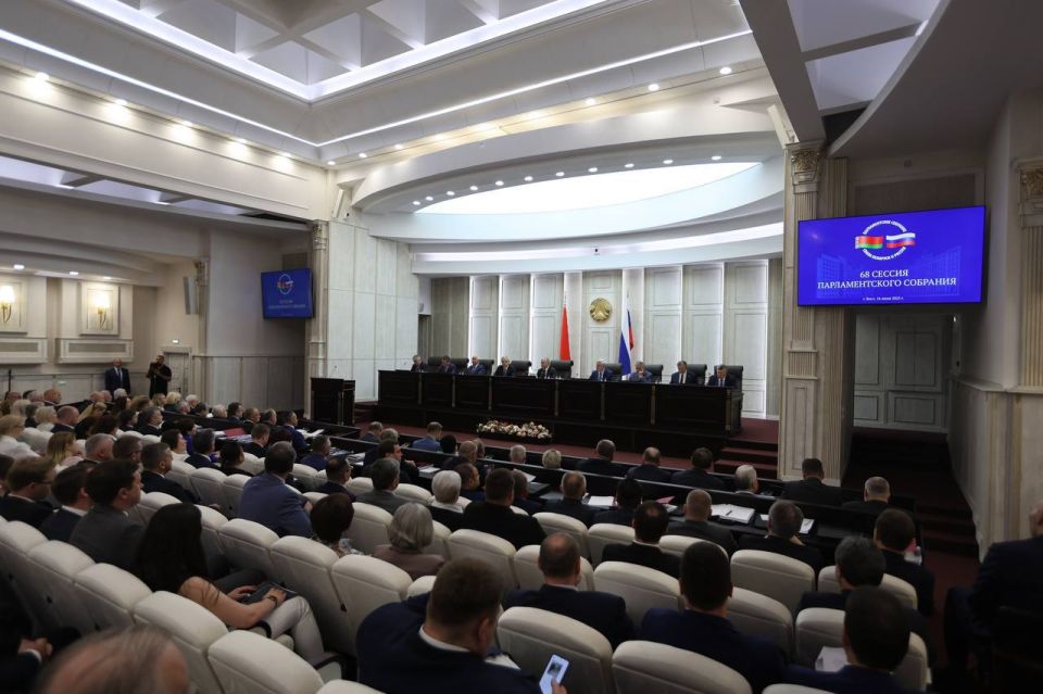 Дайджест событий: Комитет Совета Федерации по конституционному законодательству и государственному строительству Дайджест событий: Комитет Совета Федерации по конституционному законодательству и государственному строительству