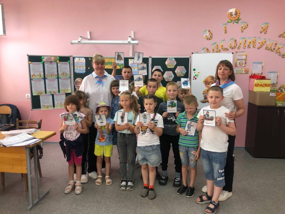 В рамках проведения акции «Профессиональные # каникулы» на базе пришкольной площадки ГБОУ ЛНР «Евсугский УВК» было проведено профориентационное мероприятие «Путешествие в мир профессий», организованное специалистами отдела...