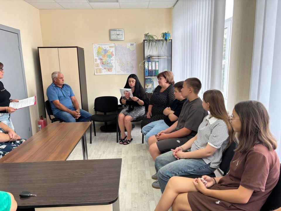 18 июня в селе Городище состоялась памятная встреча «Своих не забываем», приуроченная к Дню службы военных сообщений Вооружённых сил 18 июня в селе Городище состоялась памятная встреча «Своих не забываем», приуроченная к Дню службы военных сообщений Вооружённых сил