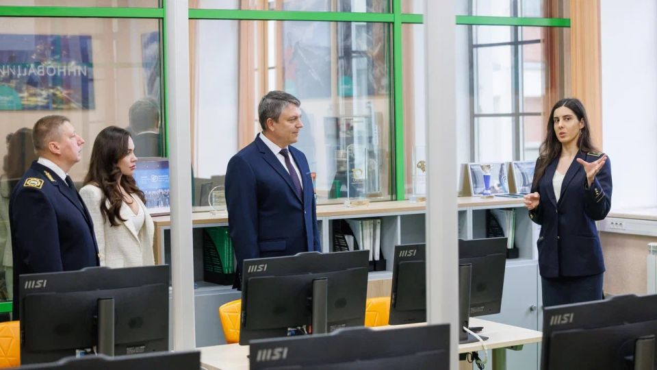 Леонид Пасечник: В рамках рабочей поездки посетил Санкт-Петербургский горный университет императрицы Екатерины II и встретился с ректором Владимиром Литвиненко Леонид Пасечник: В рамках рабочей поездки посетил Санкт-Петербургский горный университет императрицы Екатерины II и встретился с ректором Владимиром Литвиненко