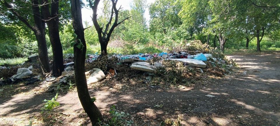 Коммунальные службы продолжают борьбу с мусором! Коммунальные службы продолжают борьбу с мусором!