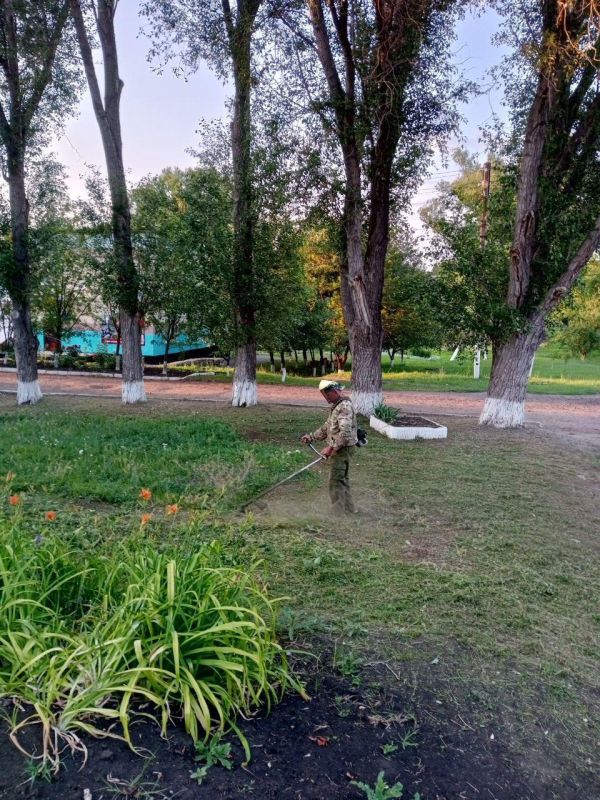 В преддверии Дня памяти и скорби: Благоустройство памятников в Белокуракинском муниципальном округе В преддверии Дня памяти и скорби: Благоустройство памятников в Белокуракинском муниципальном округе
