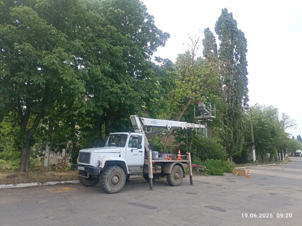 Труд коммунальщиков сегодня: 19 июня Труд коммунальщиков сегодня: 19 июня