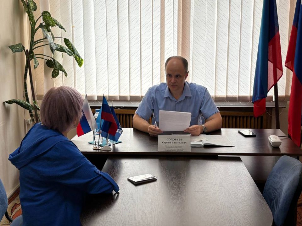 Сергей Соловьев: Сегодня провёл личный приём граждан нашего округа Сергей Соловьев: Сегодня провёл личный приём граждан нашего округа