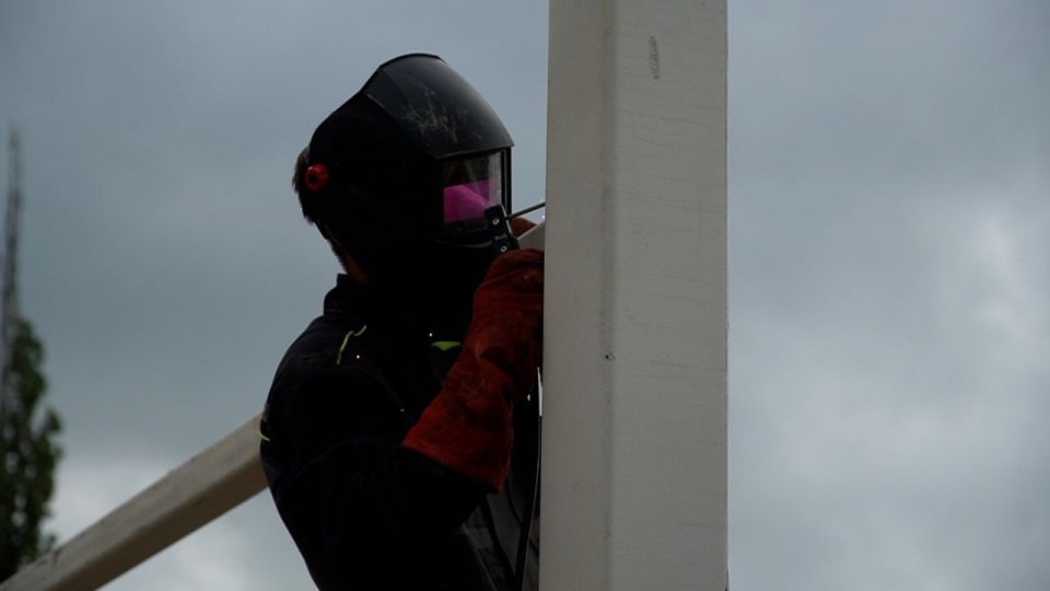 В Краснодоне продолжается строительство здания подстанции скорой медицинской помощи общей площадью 1200 квадратных метров В Краснодоне продолжается строительство здания подстанции скорой медицинской помощи общей площадью 1200 квадратных метров