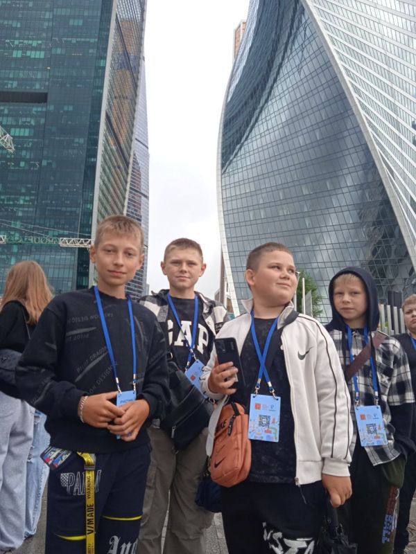 Приключения белокуракинских детей в Москве продолжаются! Приключения белокуракинских детей в Москве продолжаются!