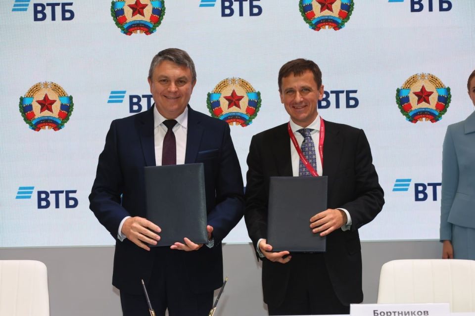 Во второй день на ПМЭФ - 2025 подписано ряд соглашений Во второй день на ПМЭФ - 2025 подписано ряд соглашений