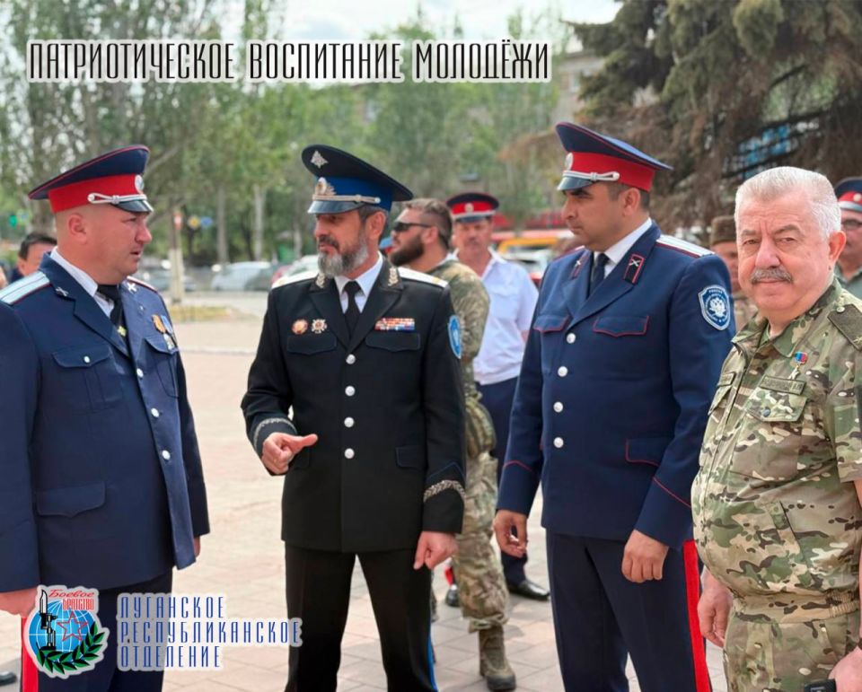 12 июня в Республике состоялся Первый Большой круг донских казаков ЛНР, участие в котором приняли делегаты из числа администрации и сотрудников Республиканского казачьего кадетского корпуса имени маршала авиации Александра... 12 июня в Республике состоялся Первый Большой круг донских казаков ЛНР, участие в котором приняли делегаты из числа администрации и сотрудников Республиканского казачьего кадетского корпуса имени маршала авиации Александра...