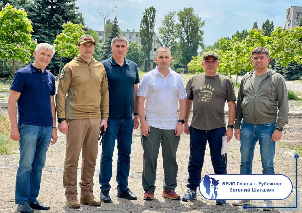 Подборка о ГЛАВном. Глава Лутугинского округа - Евгений Бондарь Подборка о ГЛАВном. Глава Лутугинского округа - Евгений Бондарь