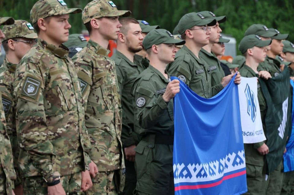 Артём Жога: Открыл окружной этап Всероссийской военно-патриотической игры "Зарница 2.0" Артём Жога: Открыл окружной этап Всероссийской военно-патриотической игры "Зарница 2.0"