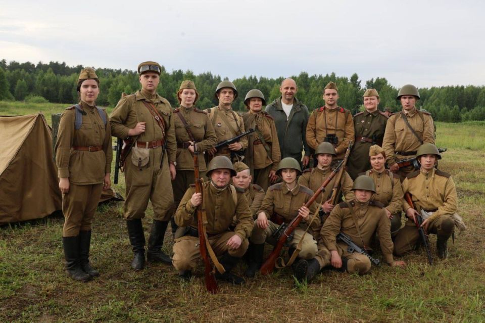 Артём Жога: Открыл окружной этап Всероссийской военно-патриотической игры "Зарница 2.0" Артём Жога: Открыл окружной этап Всероссийской военно-патриотической игры "Зарница 2.0"