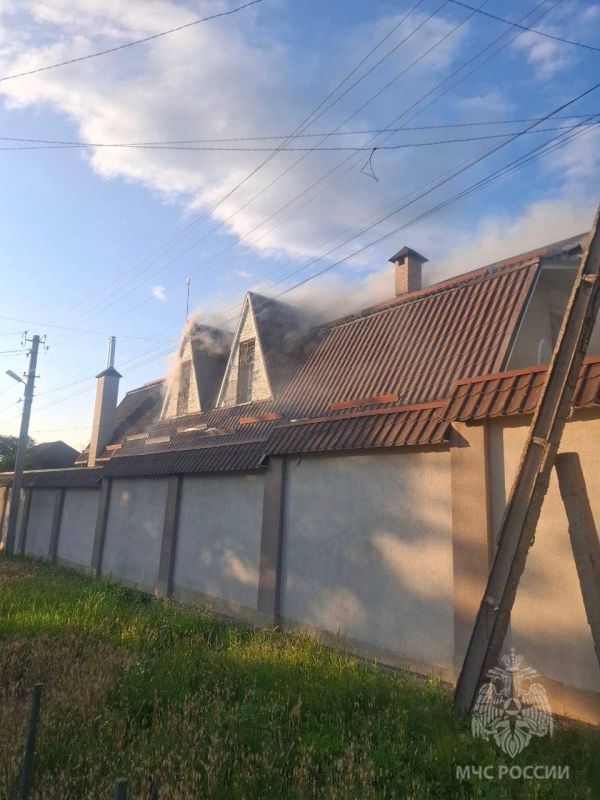 В Луганске огнеборцы МЧС России ликвидировали пожар В Луганске огнеборцы МЧС России ликвидировали пожар
