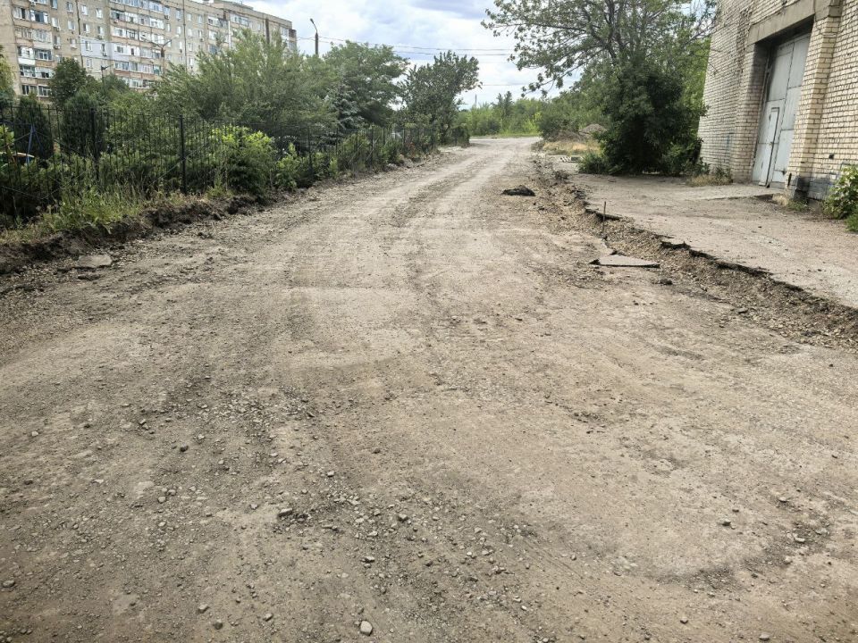 Сергей Козенко: В рамках программы по ремонту автомобильных дорог на территории Краснодонского муниципального округа сотрудники МУП «Дорожно-эксплуатационное управление» продолжают работы в соответствии с условиями... Сергей Козенко: В рамках программы по ремонту автомобильных дорог на территории Краснодонского муниципального округа сотрудники МУП «Дорожно-эксплуатационное управление» продолжают работы в соответствии с условиями...