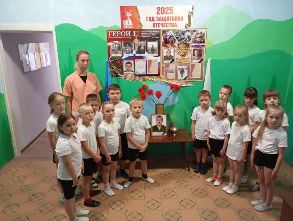 День памяти и скорби прошел в Родаковском детском саду «Рябинушка» День памяти и скорби прошел в Родаковском детском саду «Рябинушка»