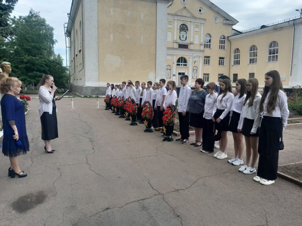 В городе Молодогвардейск и селе Самсоновка почтили память жертв Великой Отечественной войны В городе Молодогвардейск и селе Самсоновка почтили память жертв Великой Отечественной войны