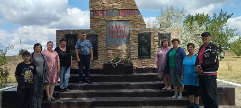Сегодня в населенных пунктах Белокуракинского муниципального округа прошли памятные мероприятия и митинги, посвященные Дню памяти и скорби Сегодня в населенных пунктах Белокуракинского муниципального округа прошли памятные мероприятия и митинги, посвященные Дню памяти и скорби