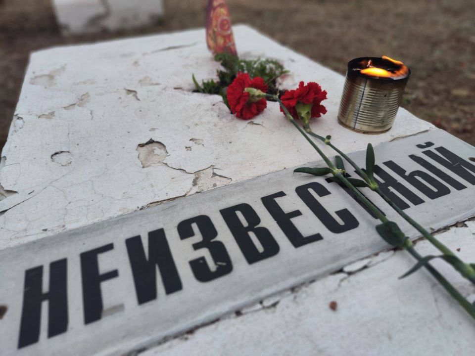И. о. министра цифрового развития ЛНР принял участие в акции «Свеча памяти» И. о. министра цифрового развития ЛНР принял участие в акции «Свеча памяти»