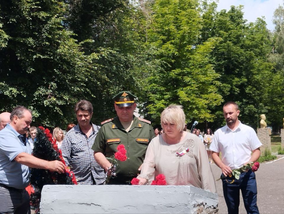В День памяти и скорби в Белокуракино состоялся памятный митинг В День памяти и скорби в Белокуракино состоялся памятный митинг