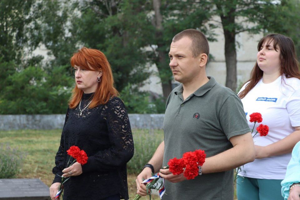 В Северодонецке почтили память павших в годы Великой Отечественной войны В Северодонецке почтили память павших в годы Великой Отечественной войны